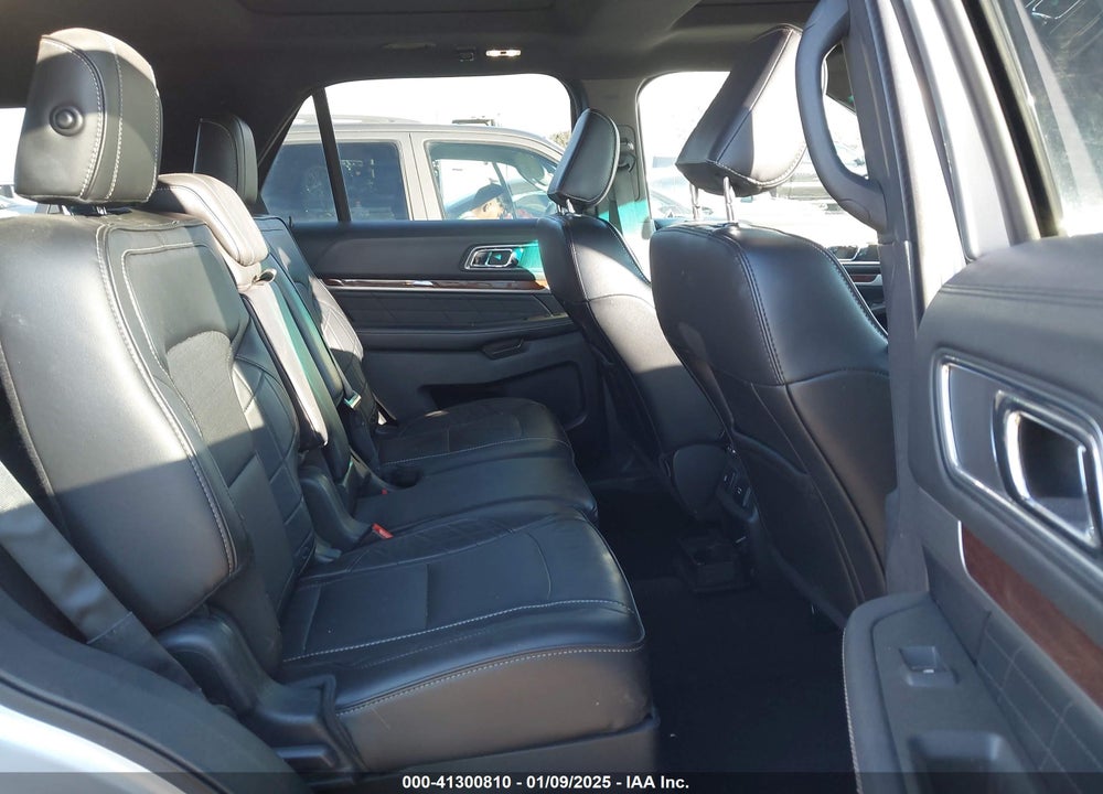 2018 FORD EXPLORER PLATINUM VIN: 1FM5K8HT4JGB45060