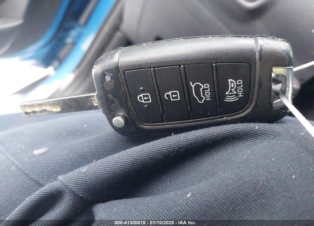 2019 HYUNDAI KONA SE VIN: KM8K12AA9KU241975