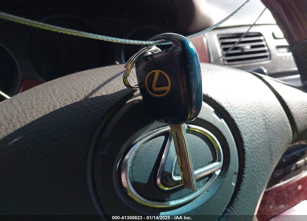 2004 LEXUS ES 330 VIN: JTHBA30G245022075