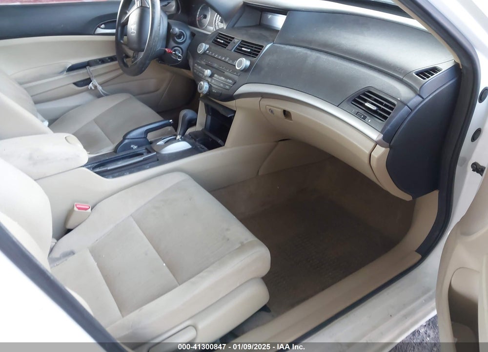 2011 HONDA ACCORD 2.4 LX-P VIN: 1HGCP2F43BA125393