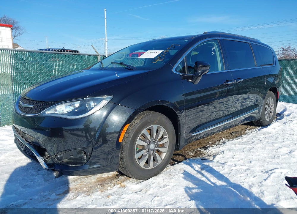 2019 CHRYSLER PACIFICA TOURING L PLUS VIN: 2C4RC1EGXKR617263