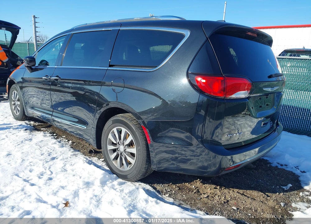 2019 CHRYSLER PACIFICA TOURING L PLUS VIN: 2C4RC1EGXKR617263