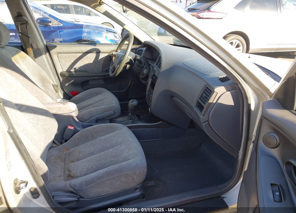 2001 HYUNDAI ELANTRA GLS VIN: KMHDN45DX1U236991