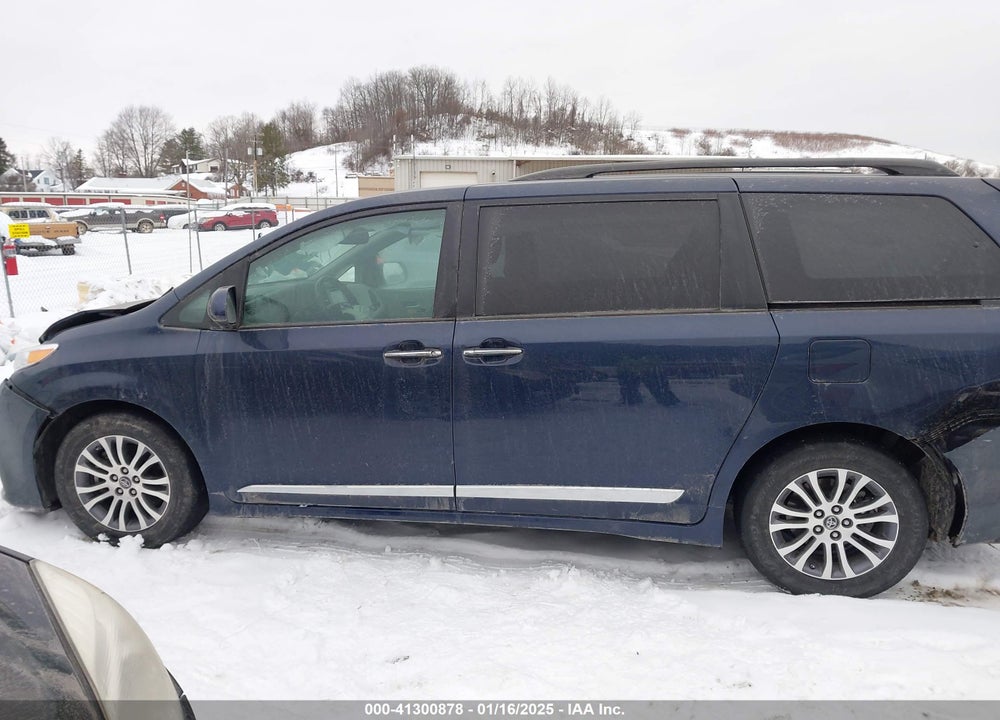 2018 TOYOTA SIENNA LIMITED 7 PASSENGER/LIMITED PREMIUM 7 PASSENGER/XLE 7 PASSENGER/XLE 8 PASSENGER VIN: 5TDYZ3DC6JS954751