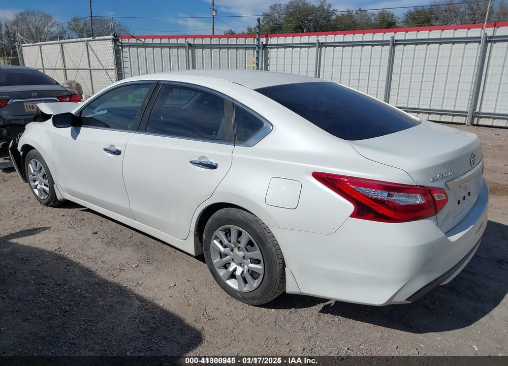 2017 NISSAN ALTIMA VIN: 1N4AL3AP0HN325762