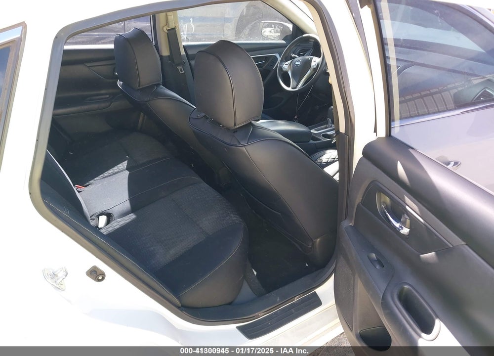2017 NISSAN ALTIMA VIN: 1N4AL3AP0HN325762