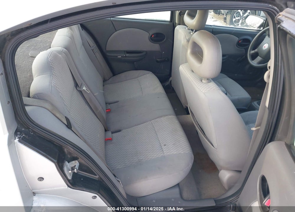 2007 SATURN ION 2 VIN: 1G8AJ55F77Z157438