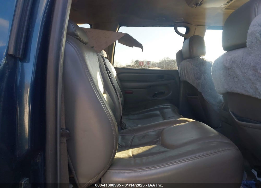 2005 GMC YUKON XL 1500 DENALI VIN: 1GKFK66U95J224911