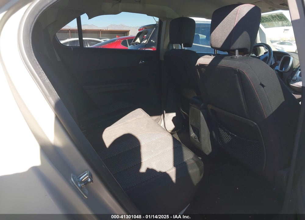 2010 CHEVROLET EQUINOX LT VIN: 2CNALDEW8A6205666