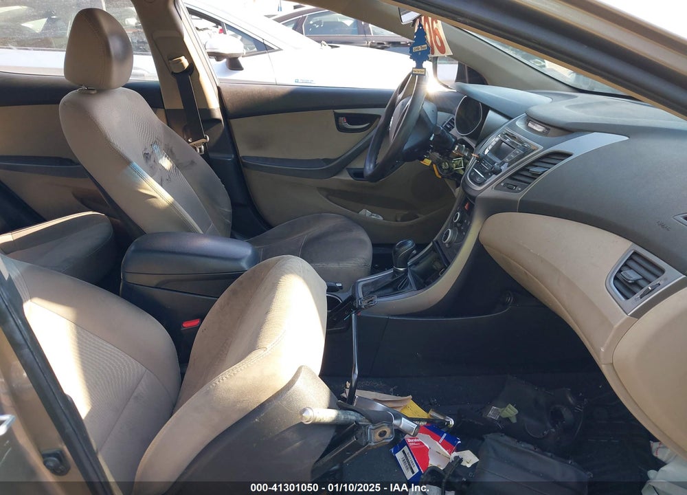 2016 HYUNDAI ELANTRA SE VIN: 5NPDH4AE7GH693402