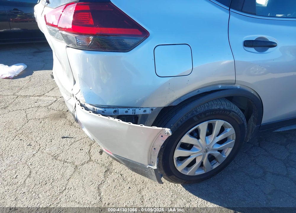 2020 NISSAN ROGUE S FWD VIN: JN8AT2MT0LW002252