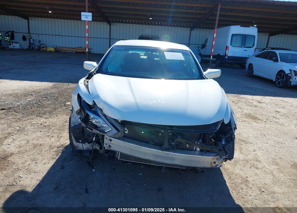 2017 NISSAN ALTIMA VIN: 1N4AL3AP1HN310770