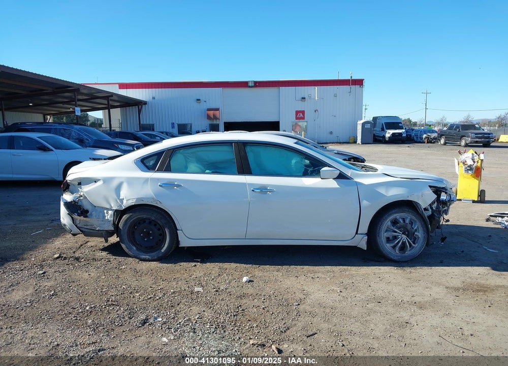 2017 NISSAN ALTIMA VIN: 1N4AL3AP1HN310770