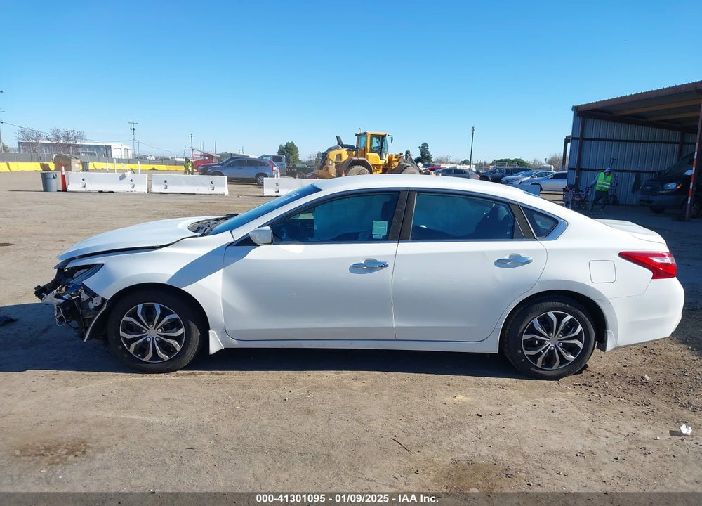 2017 NISSAN ALTIMA VIN: 1N4AL3AP1HN310770