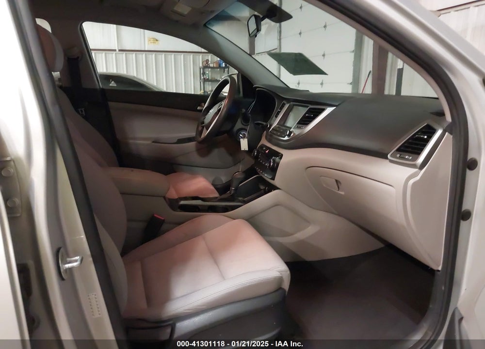 2018 HYUNDAI TUCSON SEL VIN: KM8J3CA49JU603789