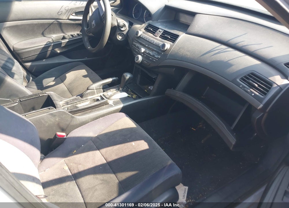 2010 HONDA ACCORD 2.4 LX VIN: 1HGCP2F39AA044436