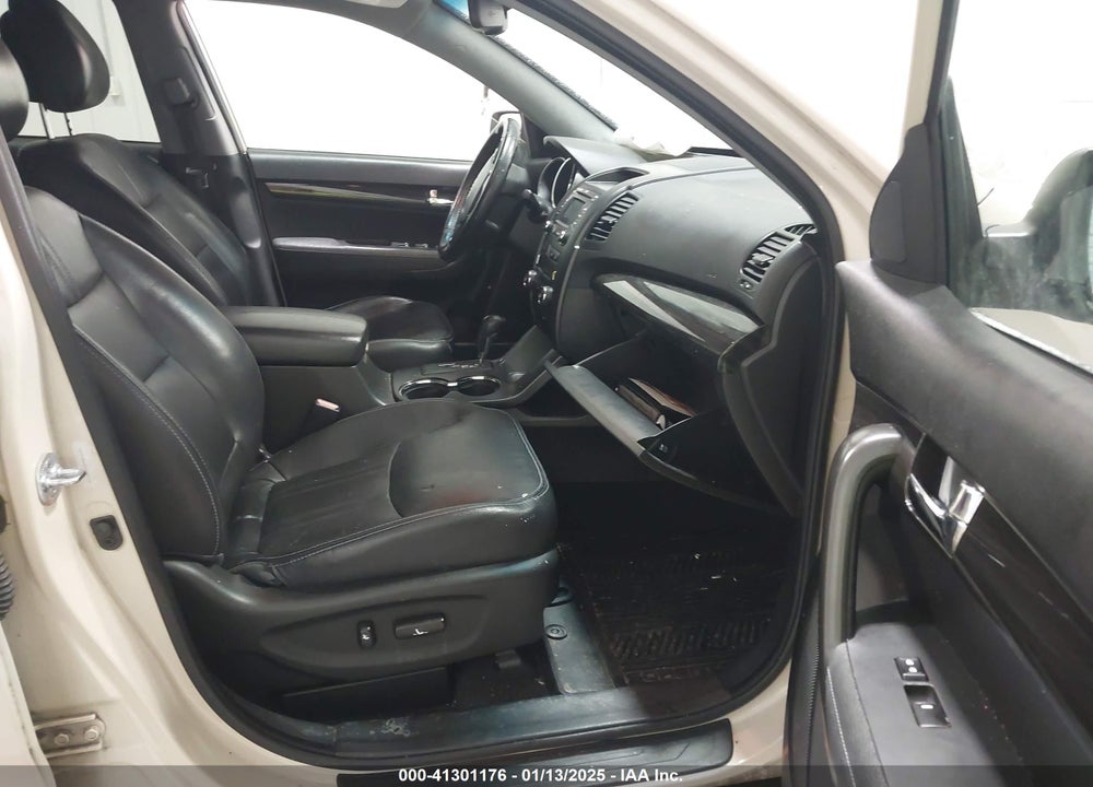 2012 KIA SORENTO EX V6 VIN: 5XYKUDA25CG206773