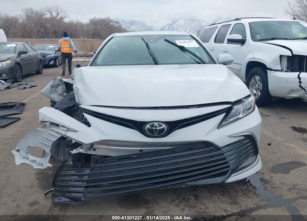 2022 TOYOTA CAMRY VIN: 4T1C11BK1NU053963