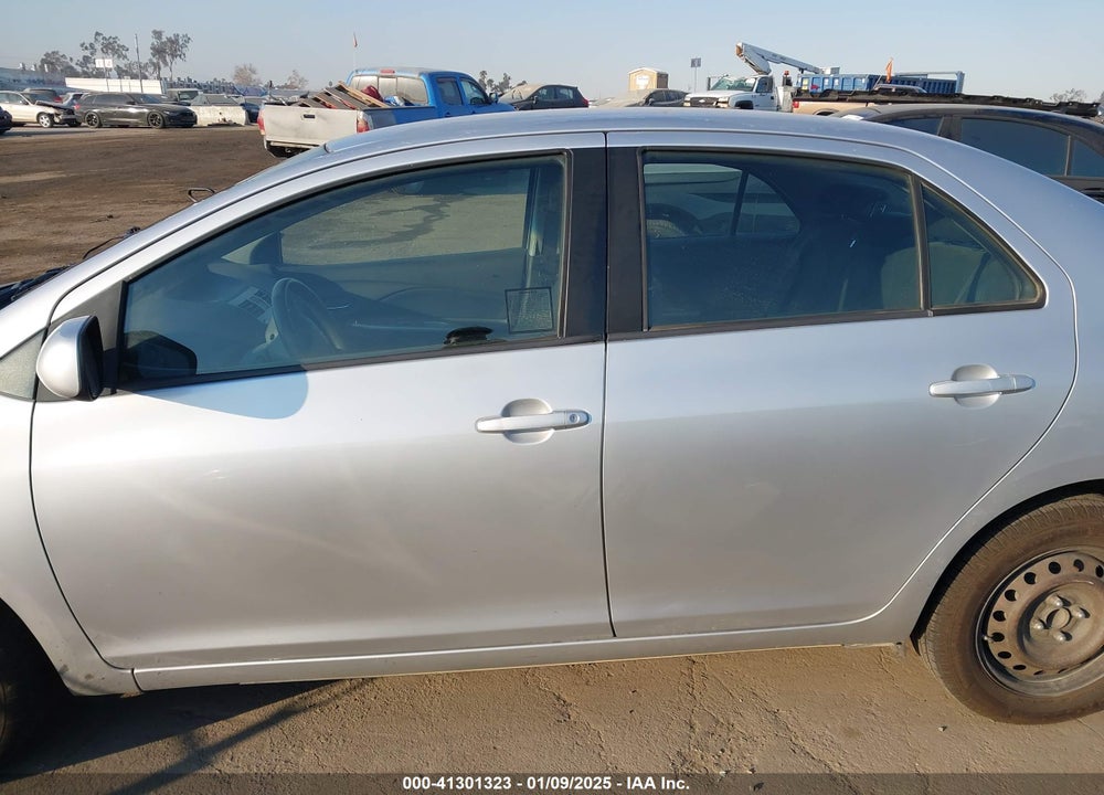 2010 TOYOTA YARIS VIN: JTDBT4K31A1363790