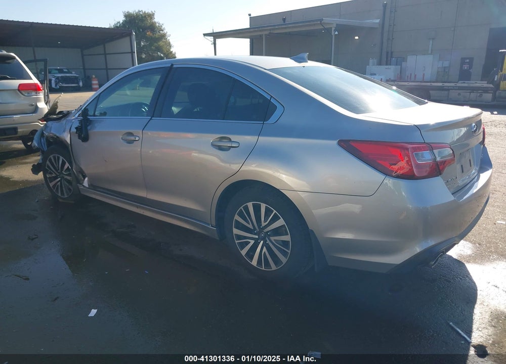 2018 SUBARU LEGACY VIN: 4S3BNAC61J3005580