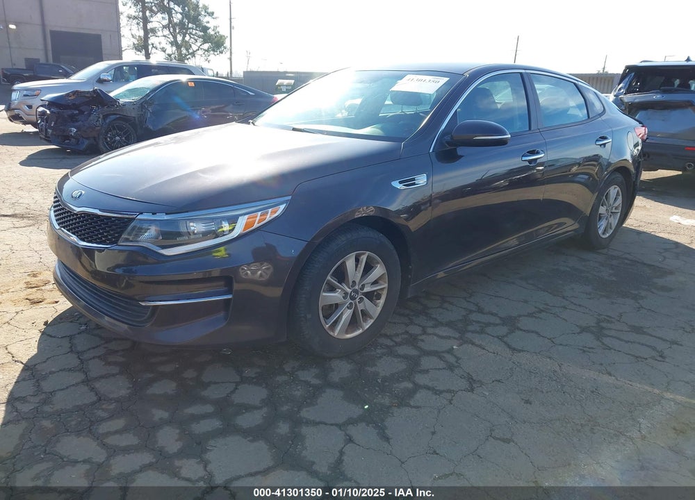 2018 KIA OPTIMA LX VIN: KNAGT4L37J5238481