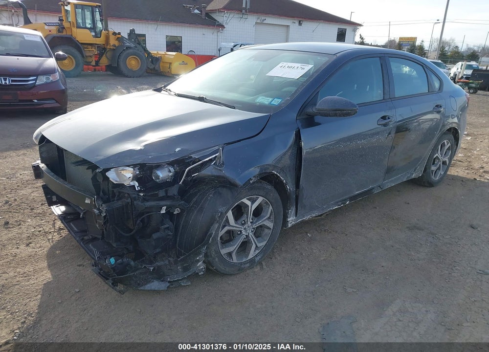 2019 KIA FORTE LXS VIN: 3KPF24AD9KE099120