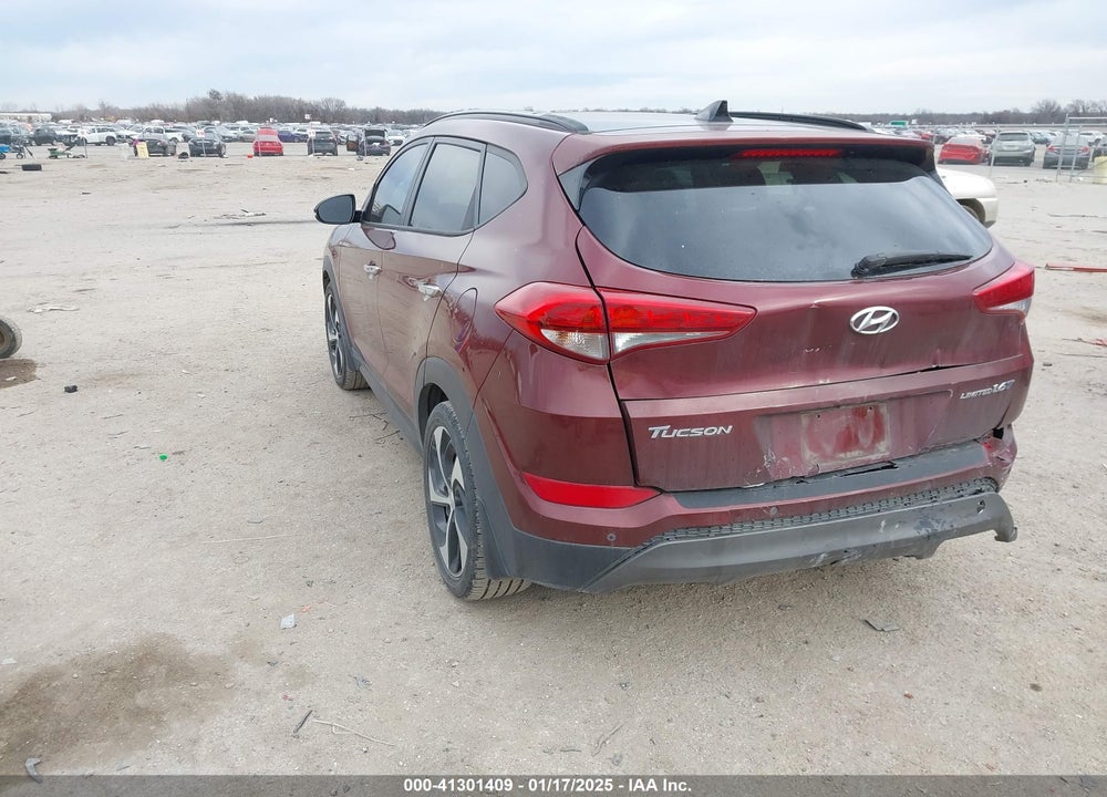 2016 HYUNDAI TUCSON LIMITED VIN: KM8J33A28GU074746