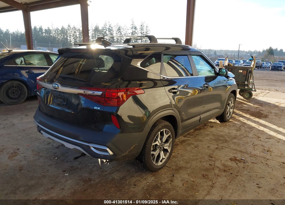 2021 KIA SELTOS EX VIN: KNDERCAA6M7194809