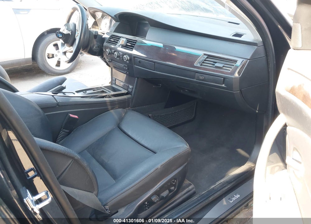 2009 BMW 550I VIN: WBANW53529CT55429