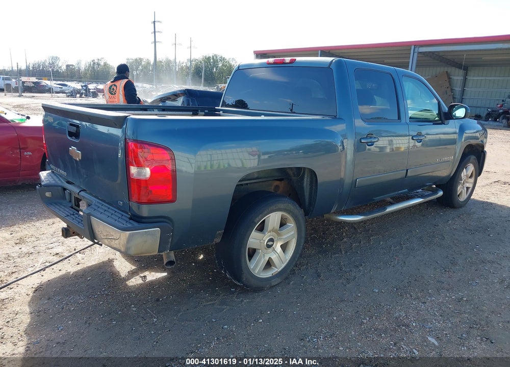 2008 CHEVROLET SILVERADO 1500 LT1 VIN: 2GCEC13J681207306