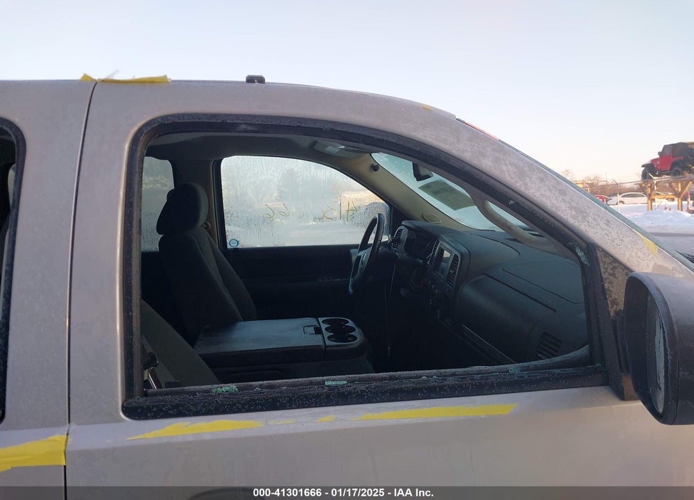 2008 GMC SIERRA 1500 VIN: 2GTEK13C681141697