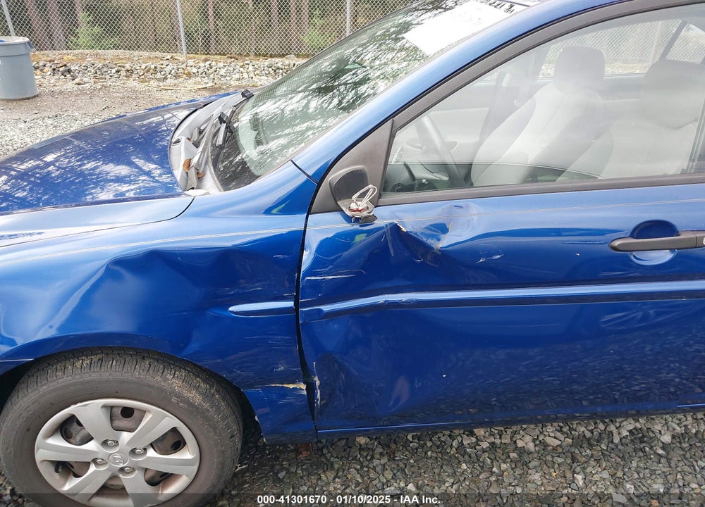 2009 HYUNDAI ACCENT VIN: KMHCN46C59U373737