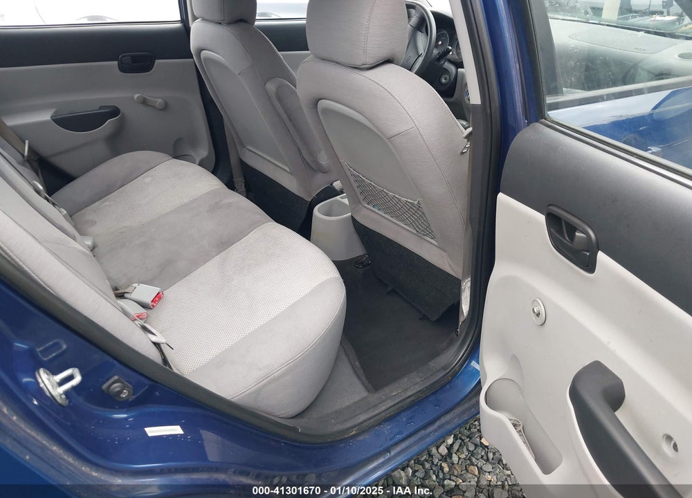2009 HYUNDAI ACCENT VIN: KMHCN46C59U373737