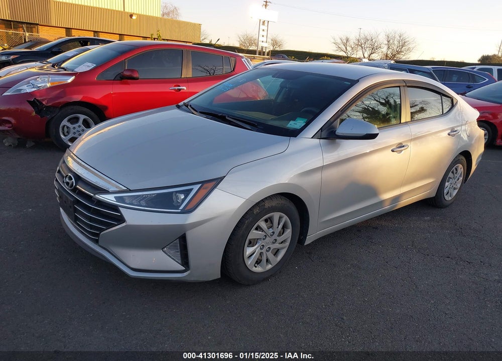 2019 HYUNDAI ELANTRA VIN: 5NPD74LF5KH435395