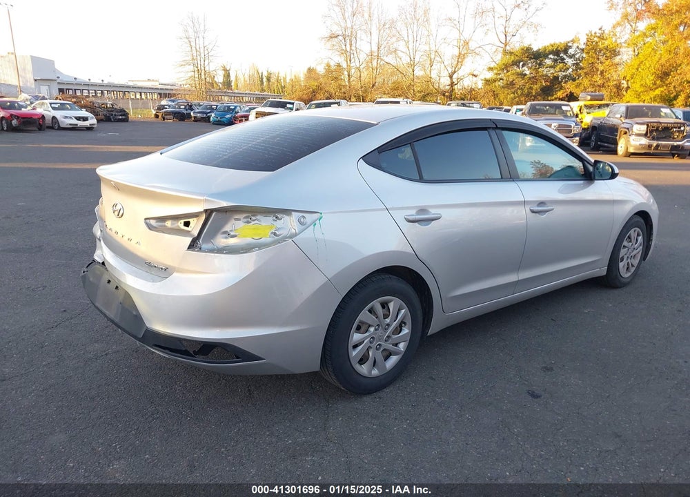 2019 HYUNDAI ELANTRA VIN: 5NPD74LF5KH435395