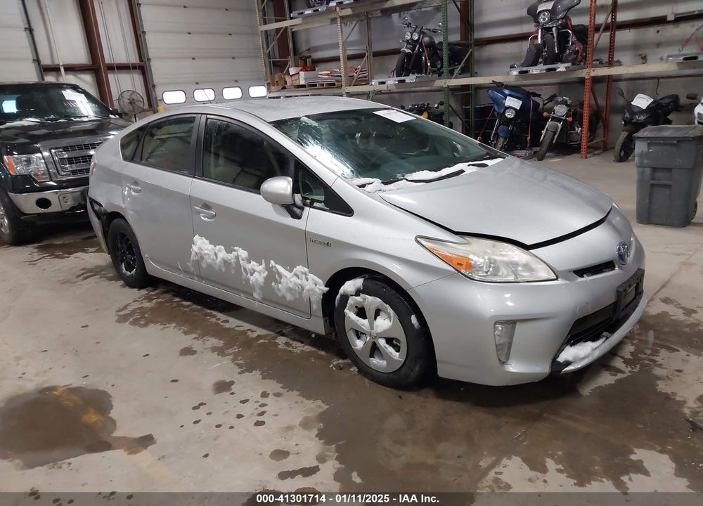 2013 TOYOTA PRIUS TWO VIN: JTDKN3DU9D5635137