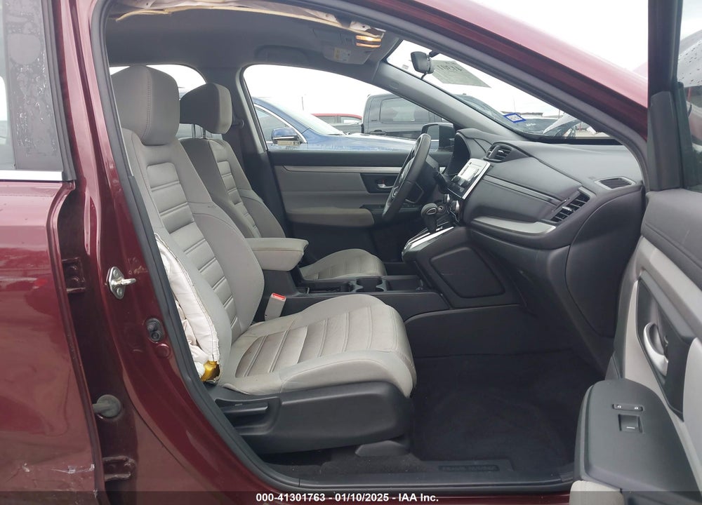 2019 HONDA CR-V LX VIN: 2HKRW5H33KH402957