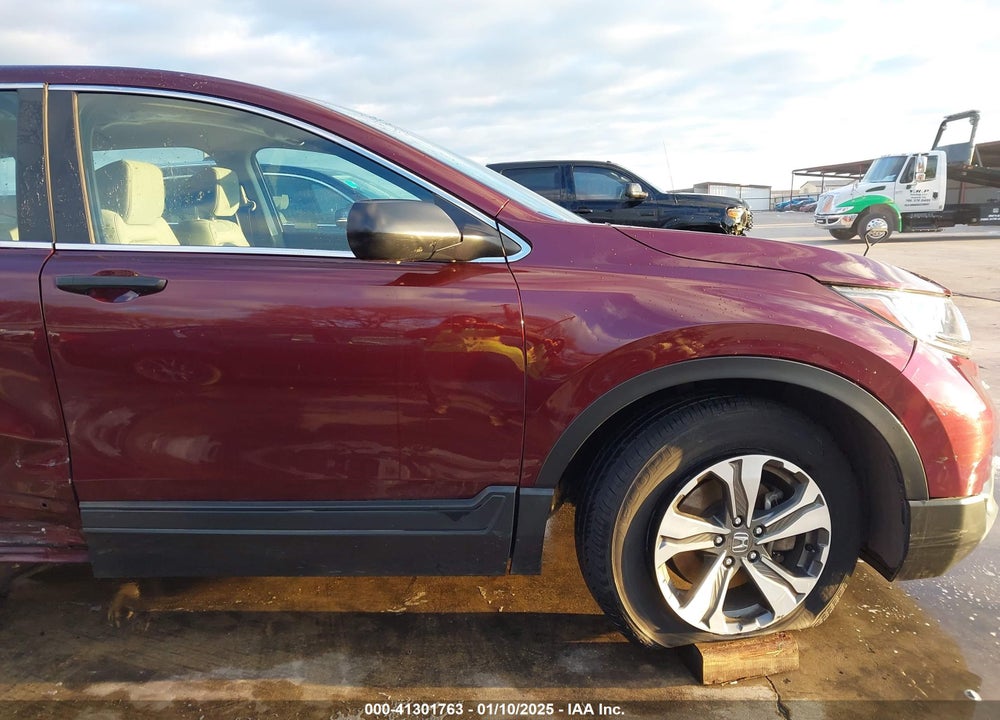 2019 HONDA CR-V LX VIN: 2HKRW5H33KH402957