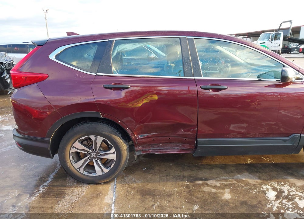 2019 HONDA CR-V LX VIN: 2HKRW5H33KH402957