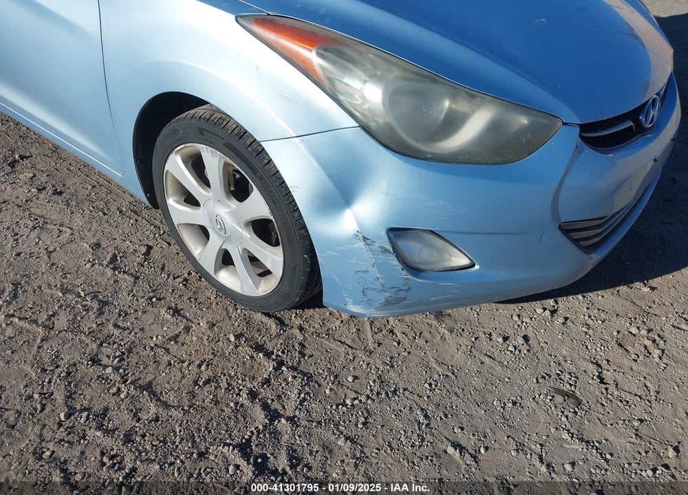 2011 HYUNDAI ELANTRA LIMITED (ULSAN PLANT) VIN: KMHDH4AE2BU132213