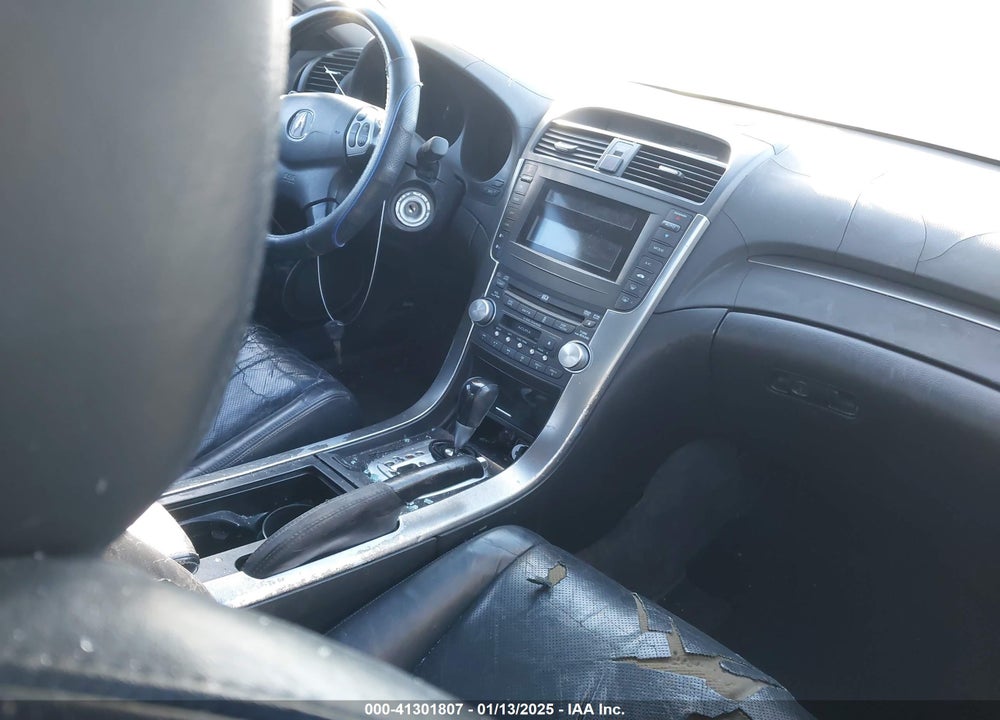 2005 ACURA TL VIN: 19UUA66245A003240