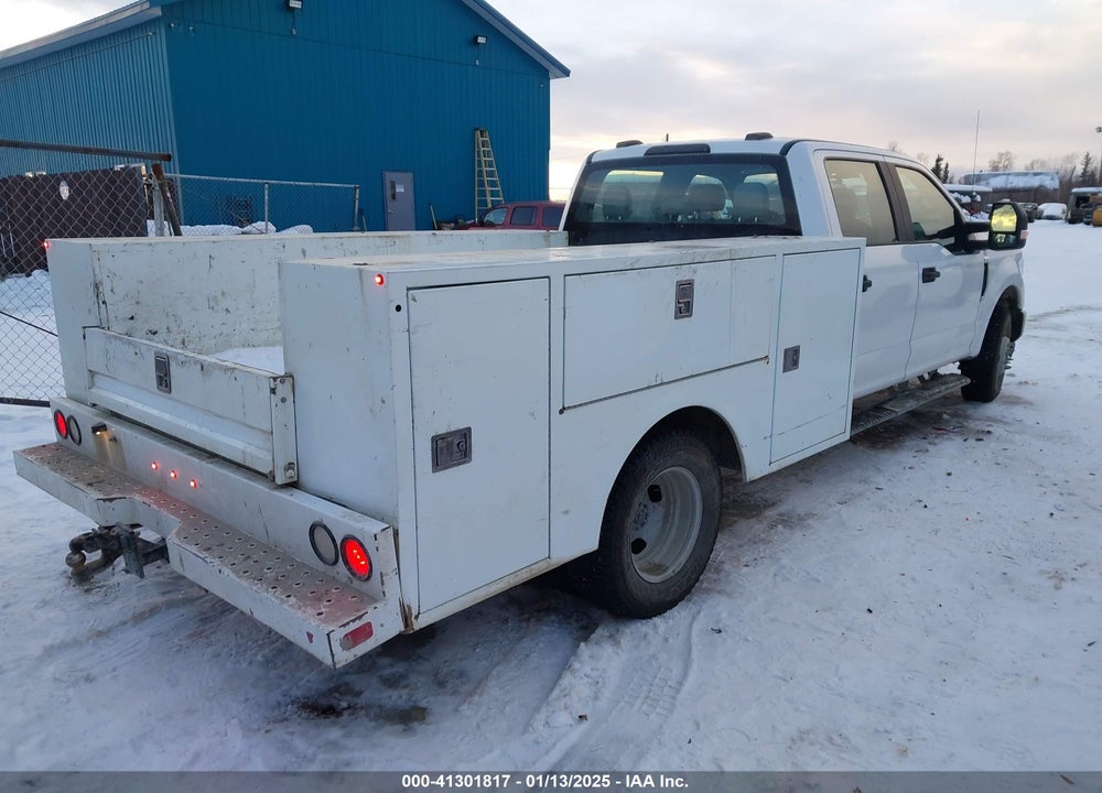 2020 FORD F-350 CHASSIS XL VIN: 1FD8W3G69LEC64138