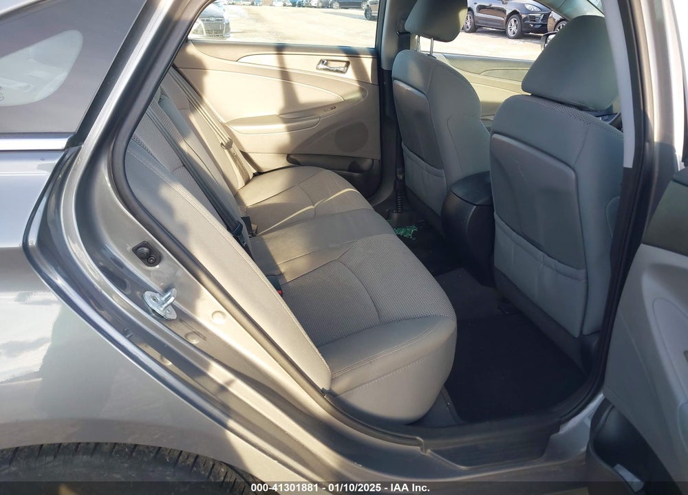 2014 HYUNDAI SONATA GLS VIN: 5NPEB4AC4EH884860