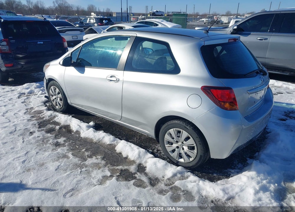 2015 TOYOTA YARIS VIN: VNKJTUD35FA017829
