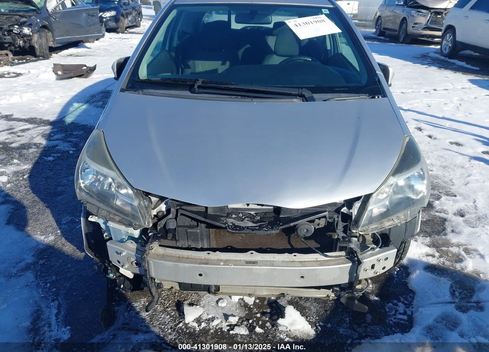 2015 TOYOTA YARIS VIN: VNKJTUD35FA017829