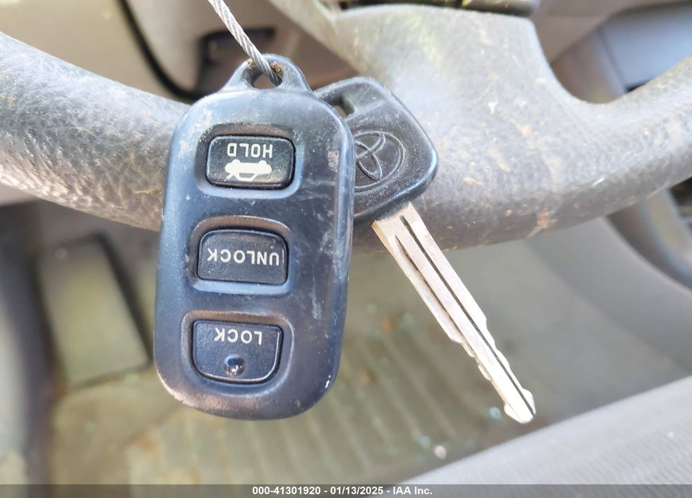 2005 TOYOTA CAMRY LE VIN: 4T1BE32K45U604821