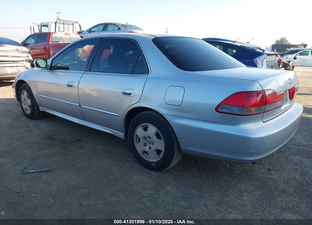 2002 HONDA ACCORD 3.0 EX VIN: 1HGCG16542A018047