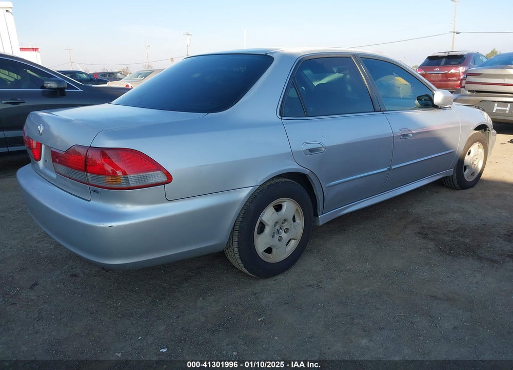 2002 HONDA ACCORD 3.0 EX VIN: 1HGCG16542A018047