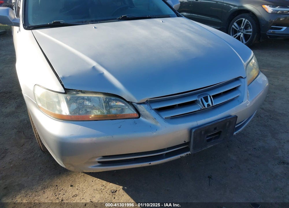 2002 HONDA ACCORD 3.0 EX VIN: 1HGCG16542A018047