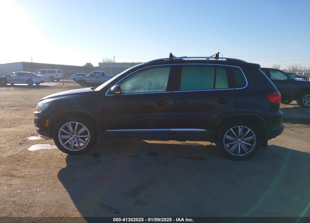 2016 VOLKSWAGEN TIGUAN SE VIN: WVGBV7AX6GW519359